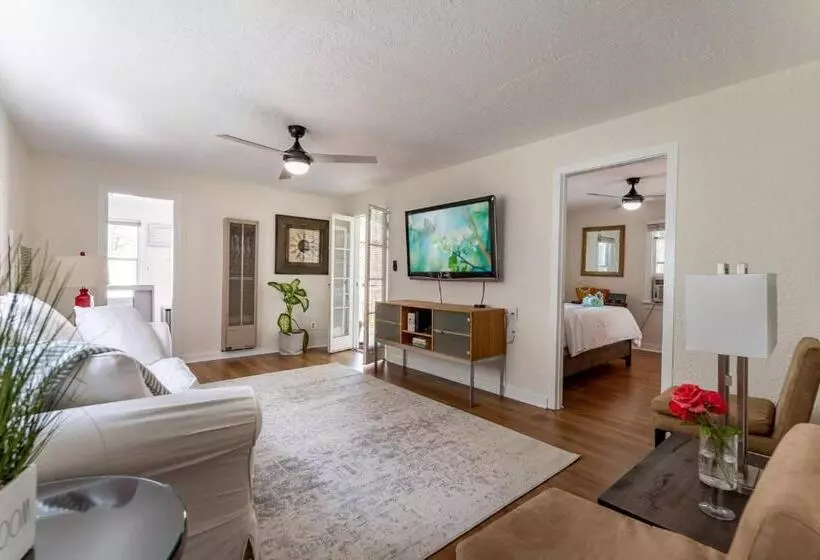 Persimmon Cottage