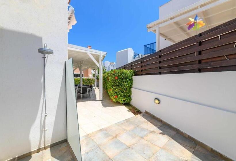 Villa Serena Springs By Ezoria Villas