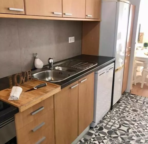 City Break By Staysalmar