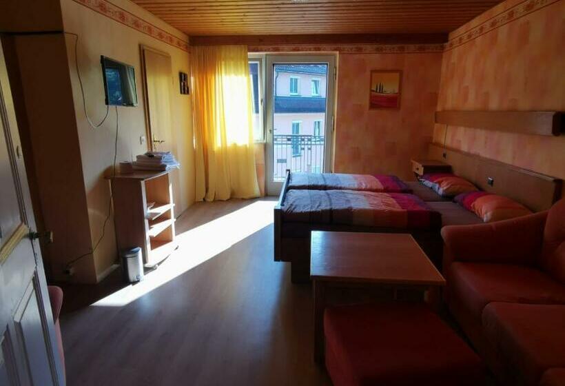 Hotelli Gästehaus Am Rathaus