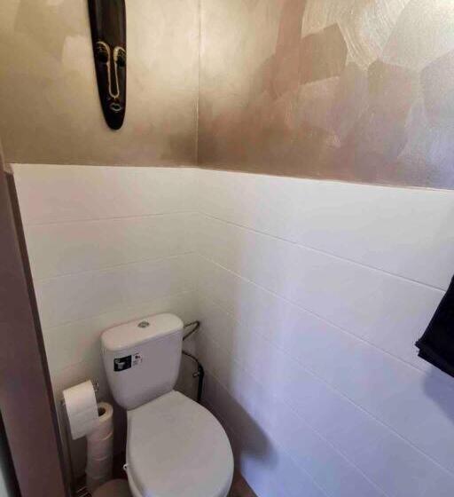 Lovely 3 Bedroom Apartment In The City Center