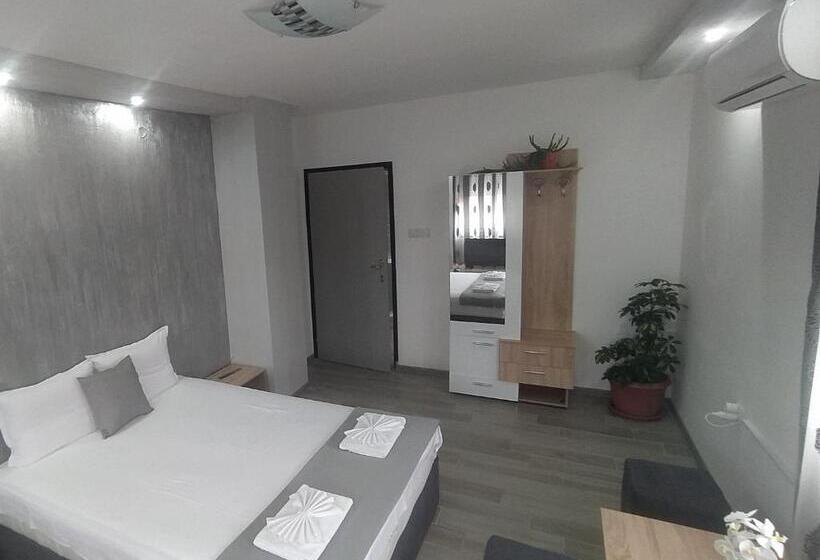 Pensiune каламанди