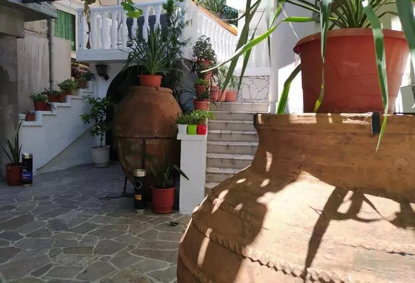 Majatalo каламанди