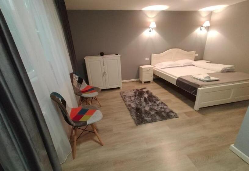 پانسیون Casa Justin