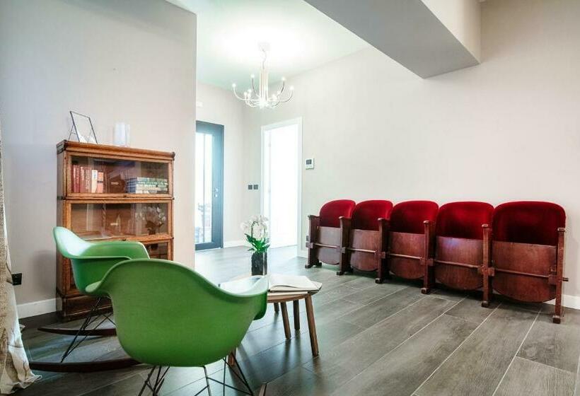 Pension (Hôtel basse catégorie) In Centro Luxury Rooms