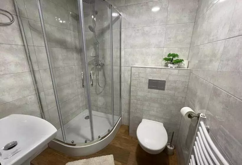 ペンション Penzión U Dvoch Levov