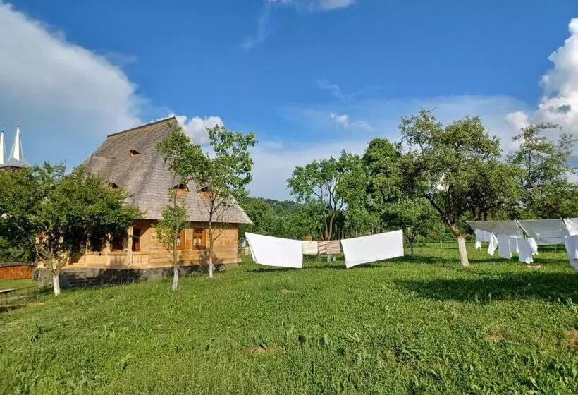 Pensiunea Agroturistica Casa Pribegilor