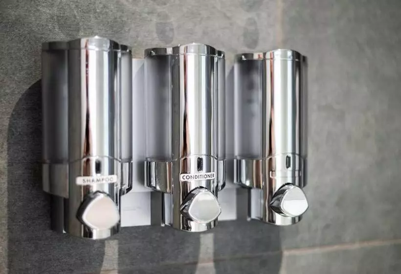 The Woodfield   Stunning Modern 2 Bed Apartment   Tv In Every Bedroom!