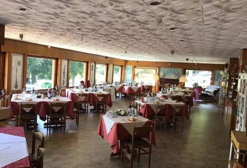 Retkeilymaja Locanda Mirabeau