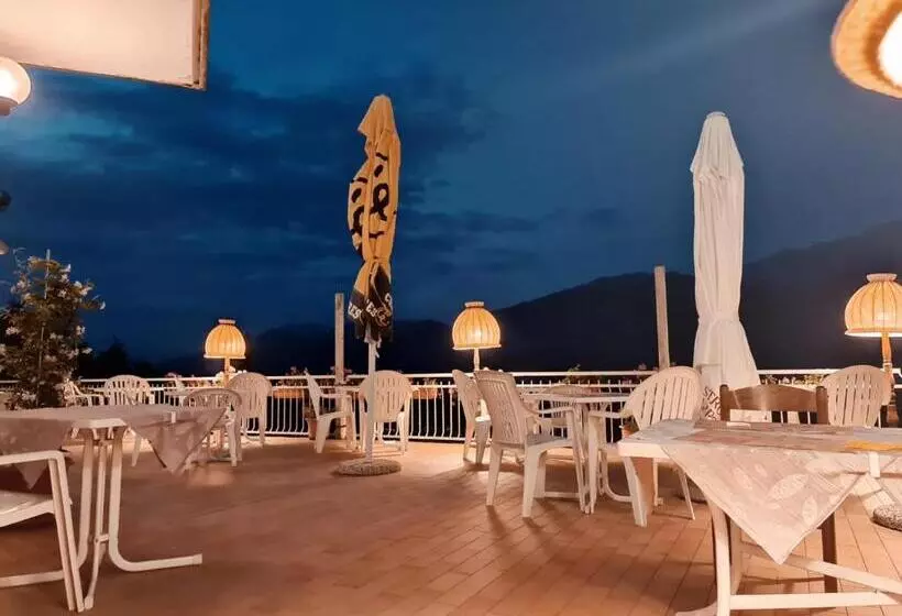 Retkeilymaja Locanda Mirabeau