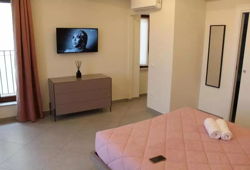 تختخواب و صبحانه Margiò House