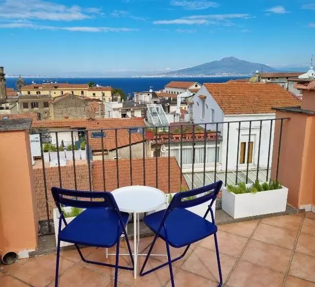تختخواب و صبحانه Margiò House