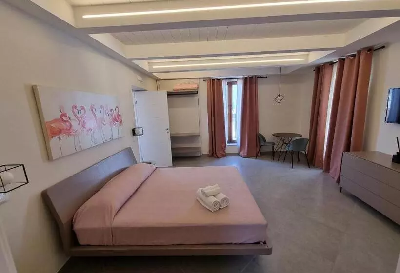 تختخواب و صبحانه Margiò House