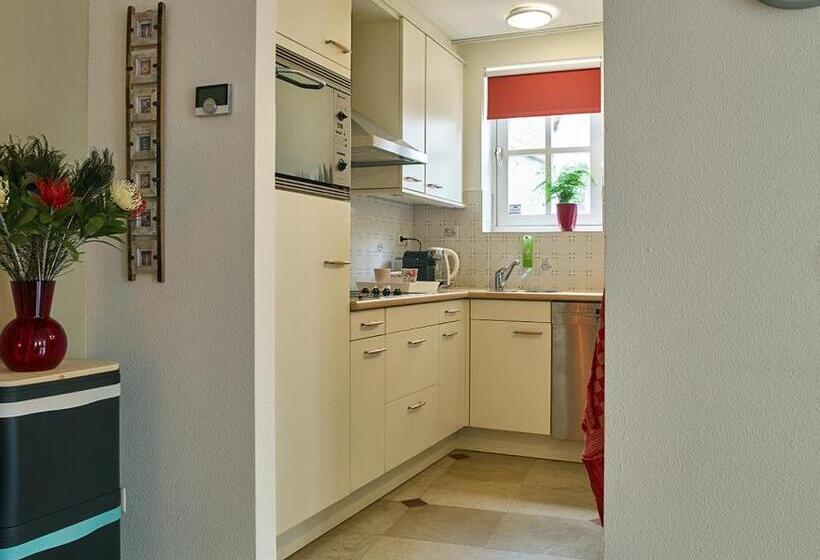 تختخواب و صبحانه Studio # Het Pauwennest