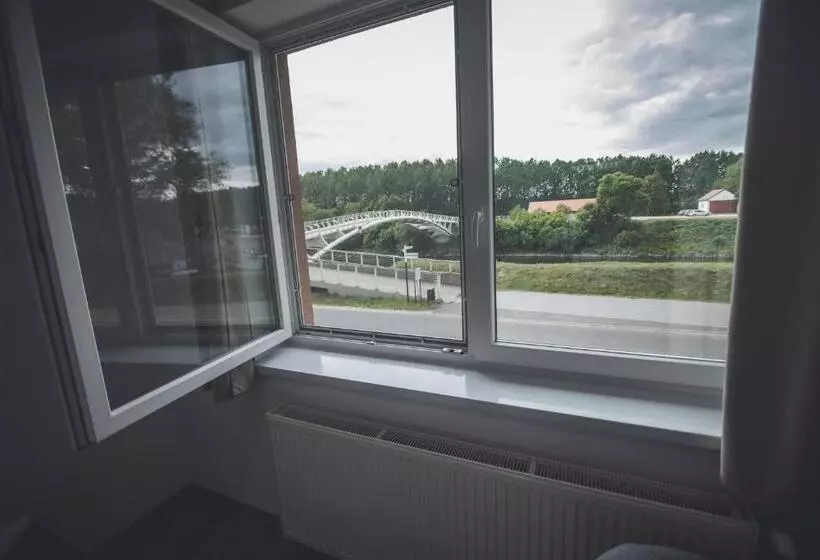 ベッドアンドブレックファースト Tenisz Panzió   Baja