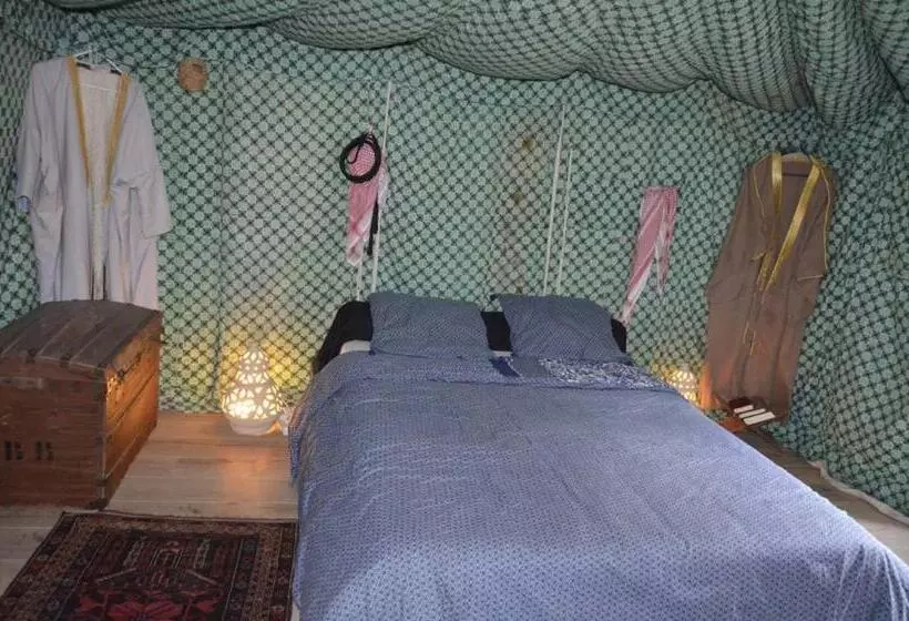 Aamiaismajoitus (B&B) Domaine De La Castagnère