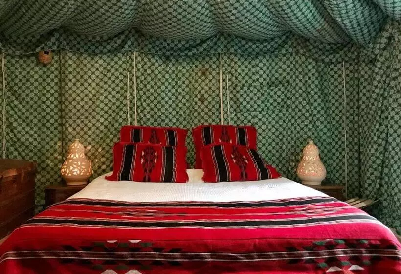 Aamiaismajoitus (B&B) Domaine De La Castagnère