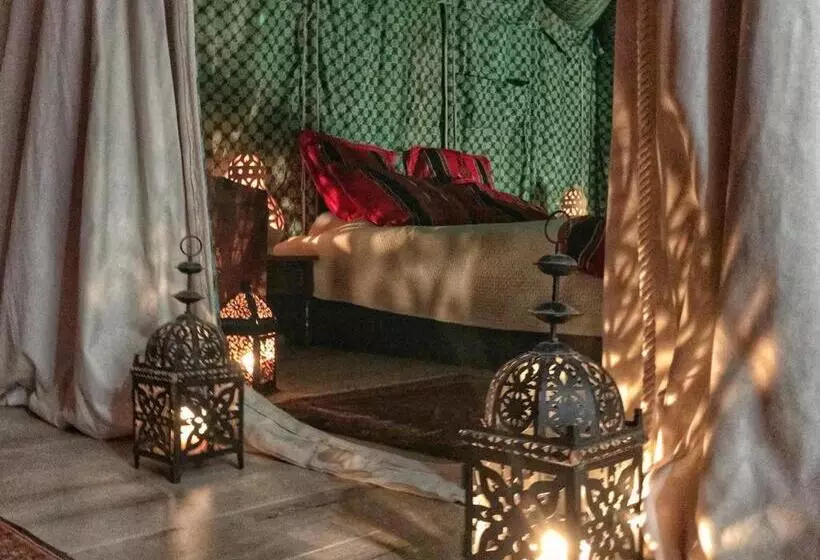 Aamiaismajoitus (B&B) Domaine De La Castagnère