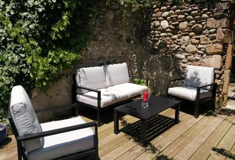 Aamiaismajoitus (B&B) Domaine De La Castagnère