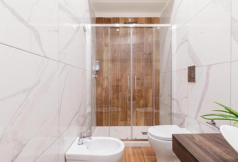 تختخواب و صبحانه Pompei Plaza