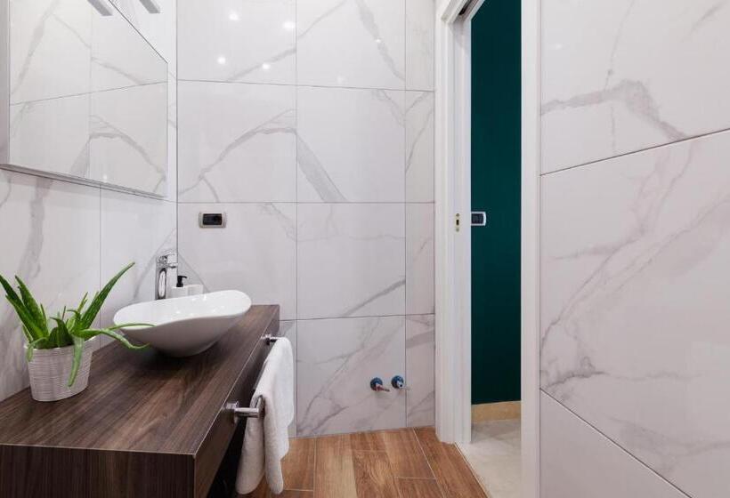 تختخواب و صبحانه Pompei Plaza