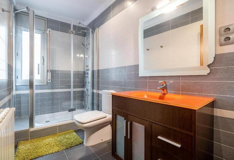 Hauzify I Apartament Sant Roc