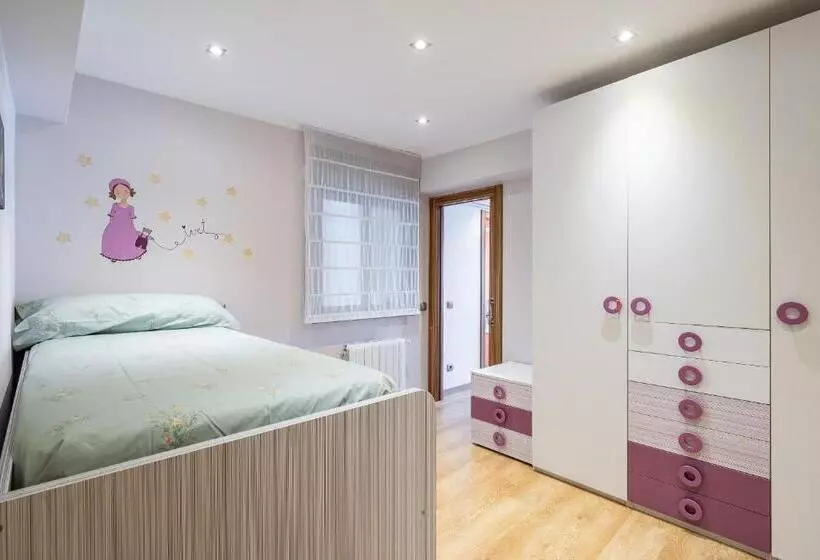 Hauzify I Apartament Sant Roc