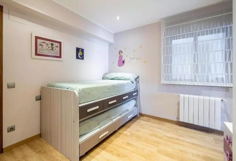 Hauzify I Apartament Sant Roc