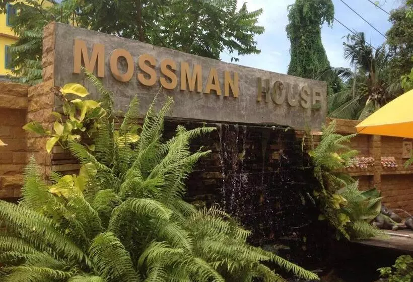Hotel Mossman House
