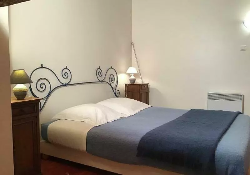 Majatalo Au Mohair Des Alpy