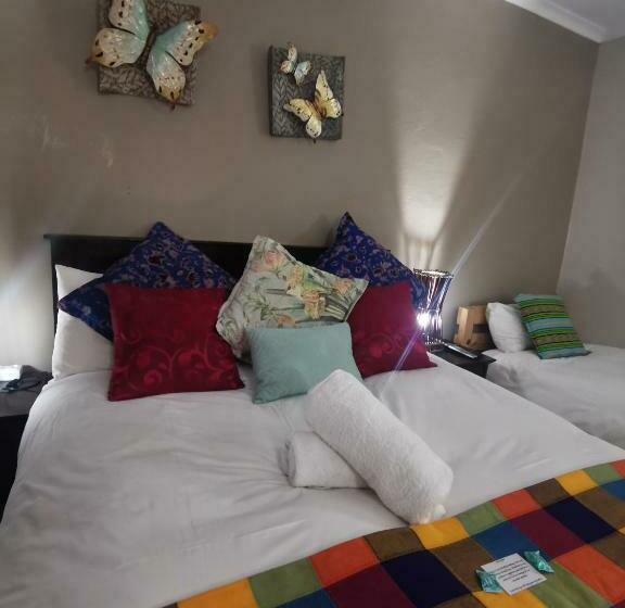 펜션 Harties 2 Sleeper Double Room With Private Bathroom