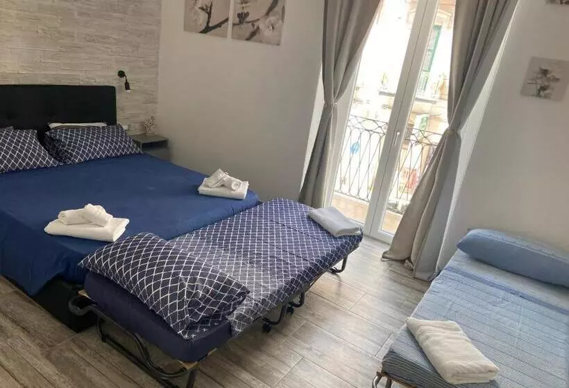 پانسیون Room27