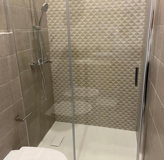 پانسیون Room27