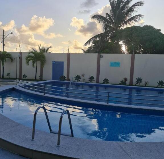 Relaxe Na Banheira De Hidromassagem Com Vista Mar