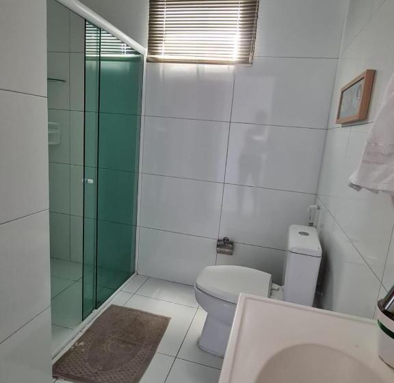 Relaxe Na Banheira De Hidromassagem Com Vista Mar