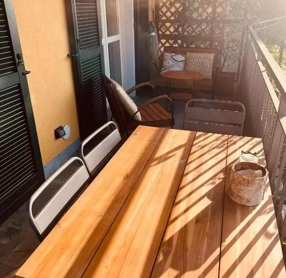 Sunset Feel House