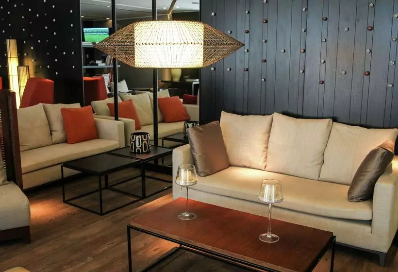 Doubletree By Hilton Hotel Santiago Vitacura