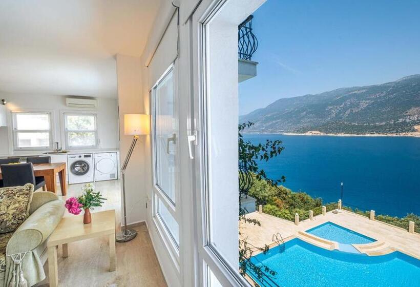 Aisha Apart Sea View