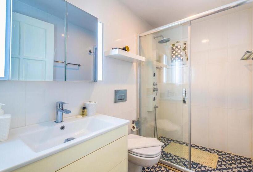 Aisha Apart Sea View