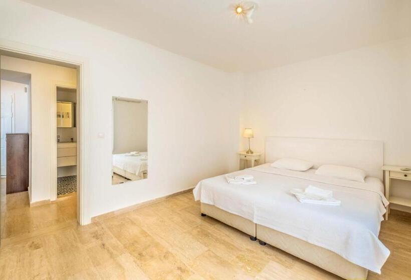 Aisha Apart Sea View