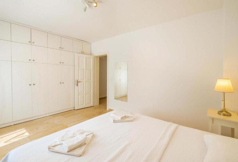 Aisha Apart Sea View