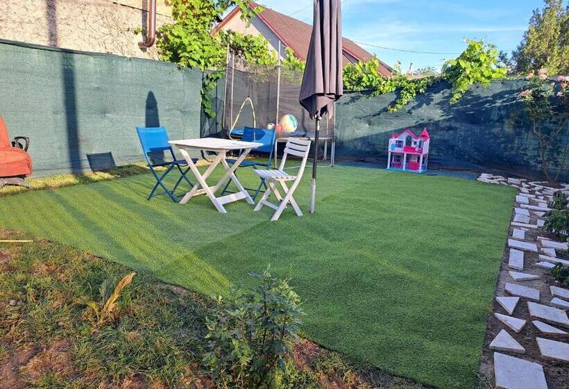 Apartament In Corbu In Casa De Vacanta