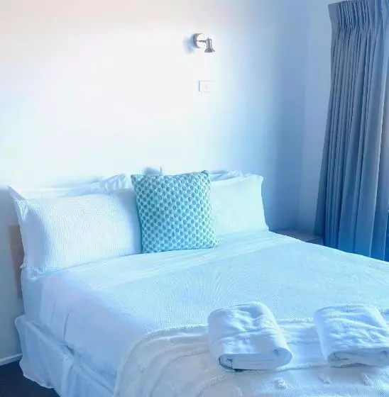 Cedar Apartments   Merrijig