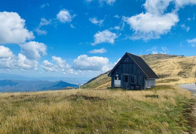 Cedar Apartments   Merrijig