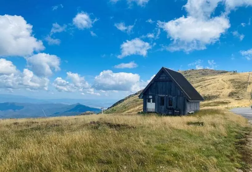 Cedar Apartments   Merrijig