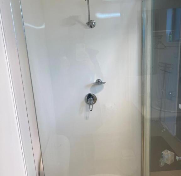 Cedar Apartments   Merrijig