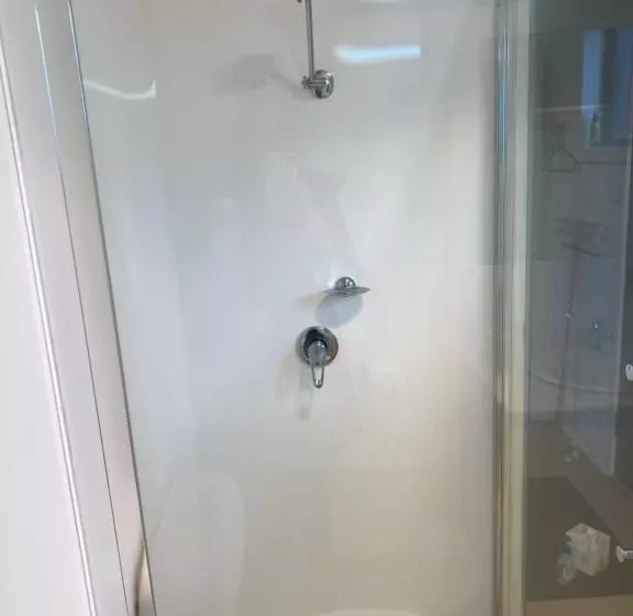 Cedar Apartments   Merrijig