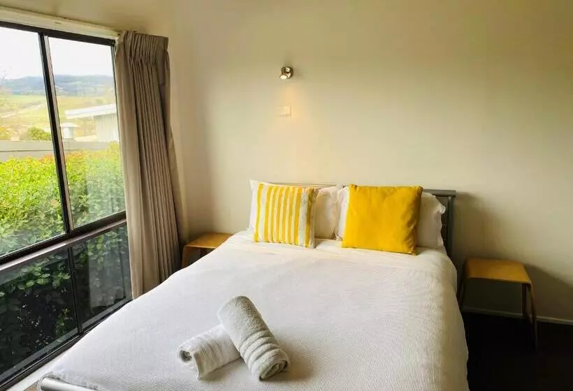 Cedar Apartments   Merrijig