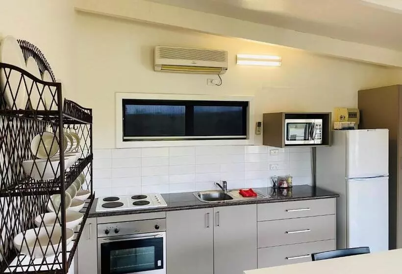 Cedar Apartments   Merrijig