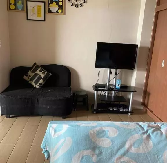 Favila Condotel Unit 150 Newport Boulevard Near Airport Terminal 3 And All Other Airport
